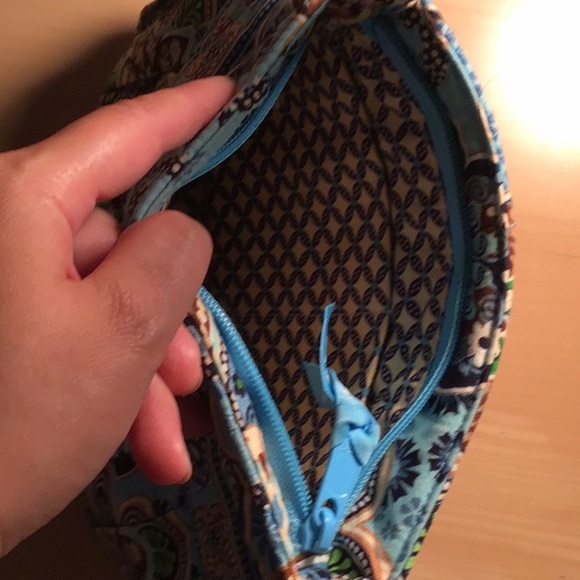 Vera Bradley Bali Blue Hannah Handbag - Picture 2 of 3